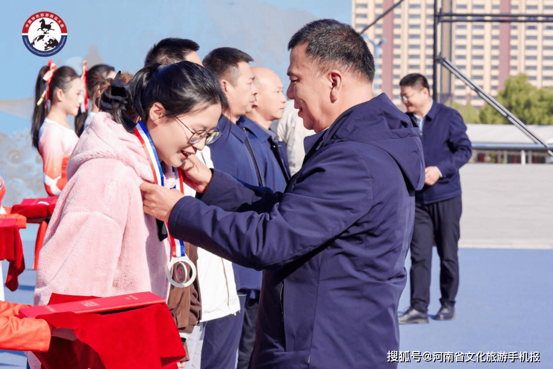 省特色旅游商品在全国大赛斩获佳绩AG真人国际2金10银8铜！河南(图1)